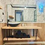 Casa Burbuja Azul Apartment *